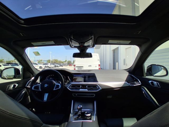 Used 2022 BMW X6 xDrive40i w/ M Sport Package AWD/4WD image 9