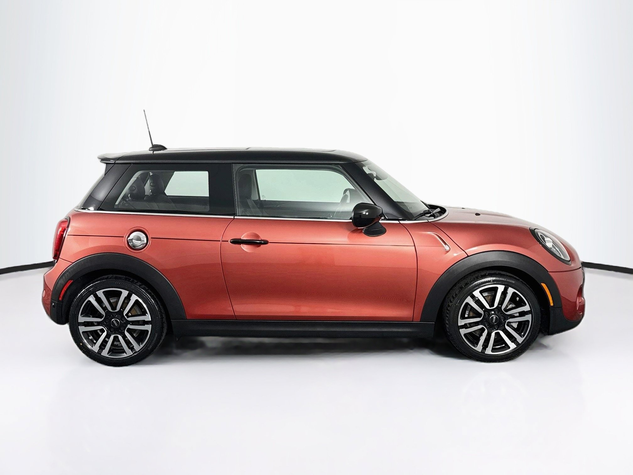Used 2021 MINI Cooper S w/ Coral Red Edition FWD image 16