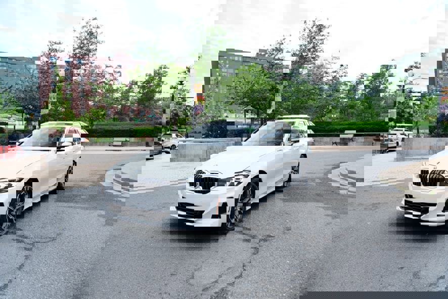 Used 2024 BMW 330i Sedan image 4