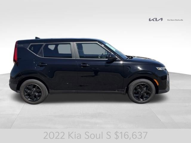 Certified 2022 Kia Soul S FWD image 8