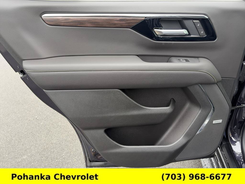 New 2026 Chevrolet Tahoe Premier w/ Sun And Tow Package AWD/4WD image 28