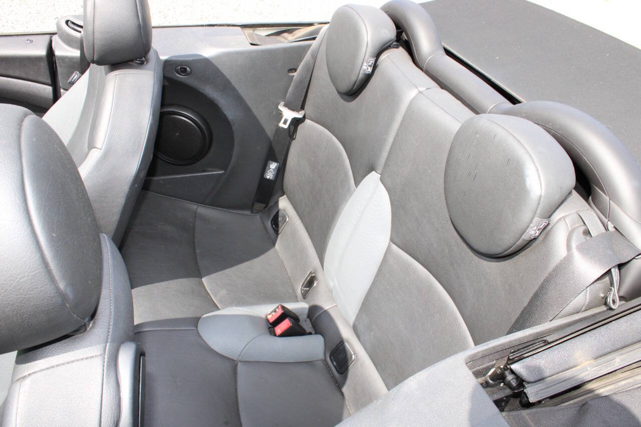 Used 2009 MINI Cooper Convertible FWD image 25