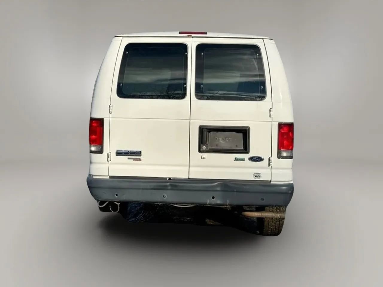 Used 2014 Ford E-250 and Econoline 250 w/ Power Group RWD image 4