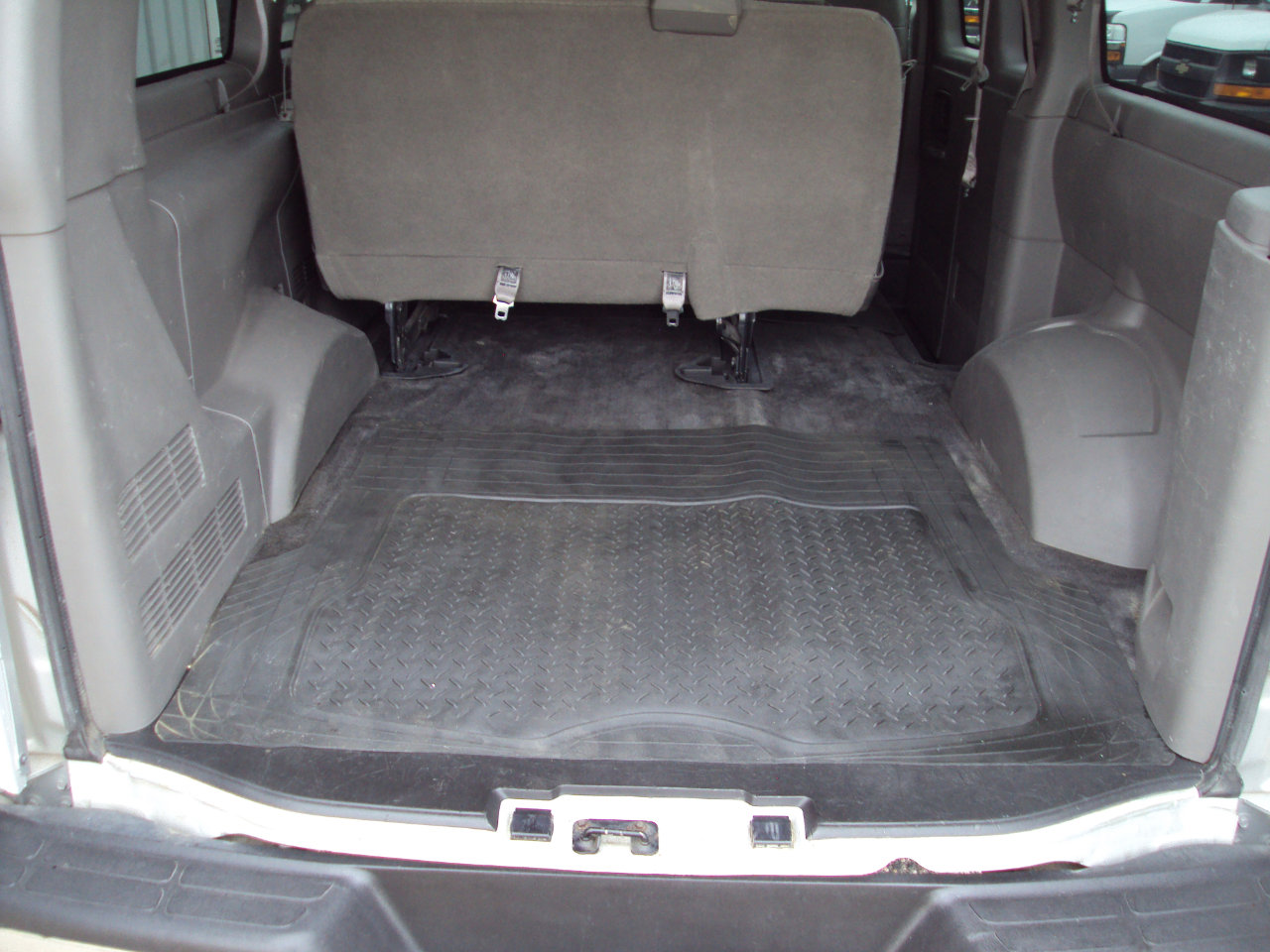 Used 2013 Chevrolet Express 1500 LT w/ LT Preferred Equipment Group image 8