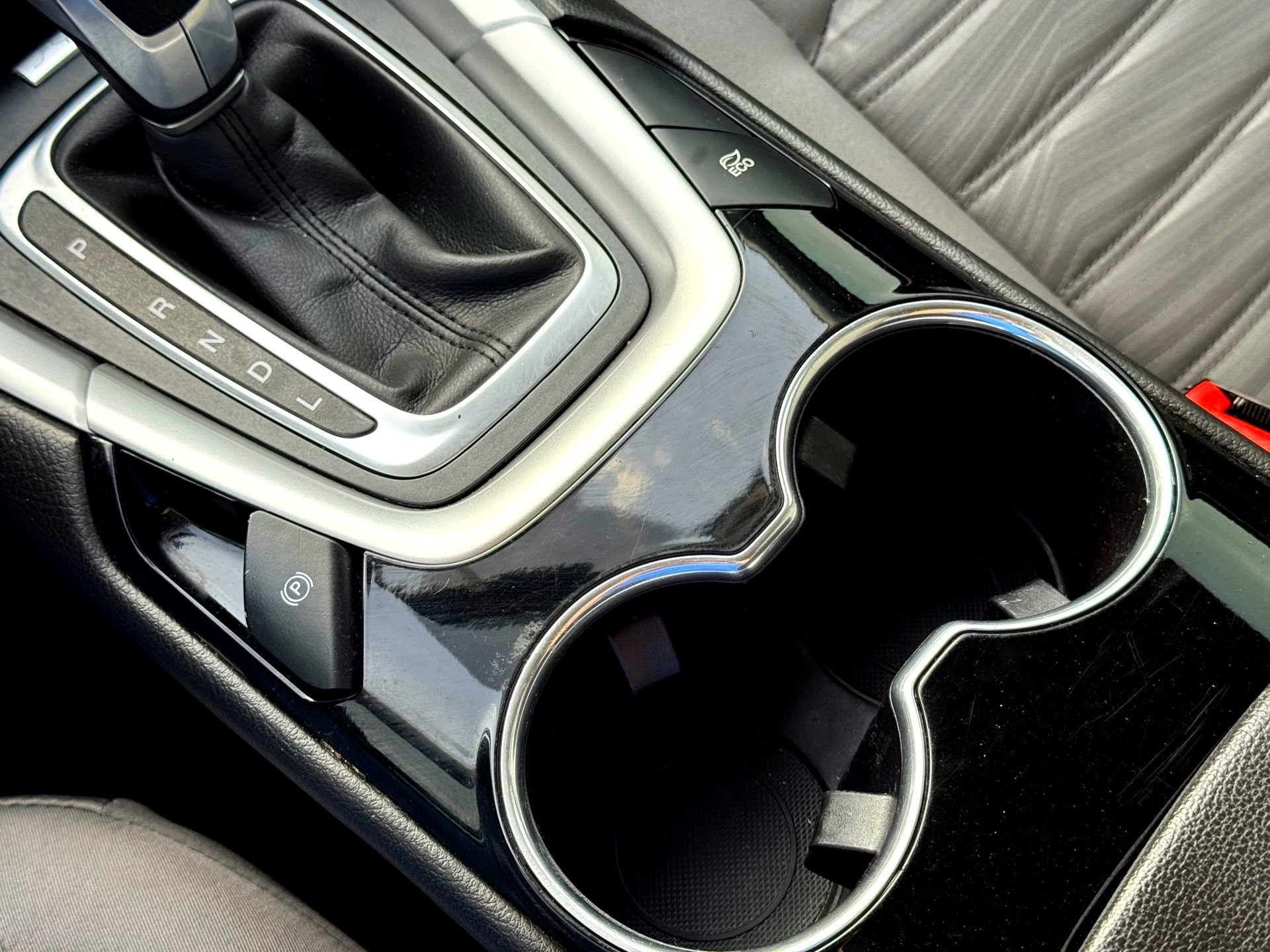 Used 2016 Ford Fusion S image 25