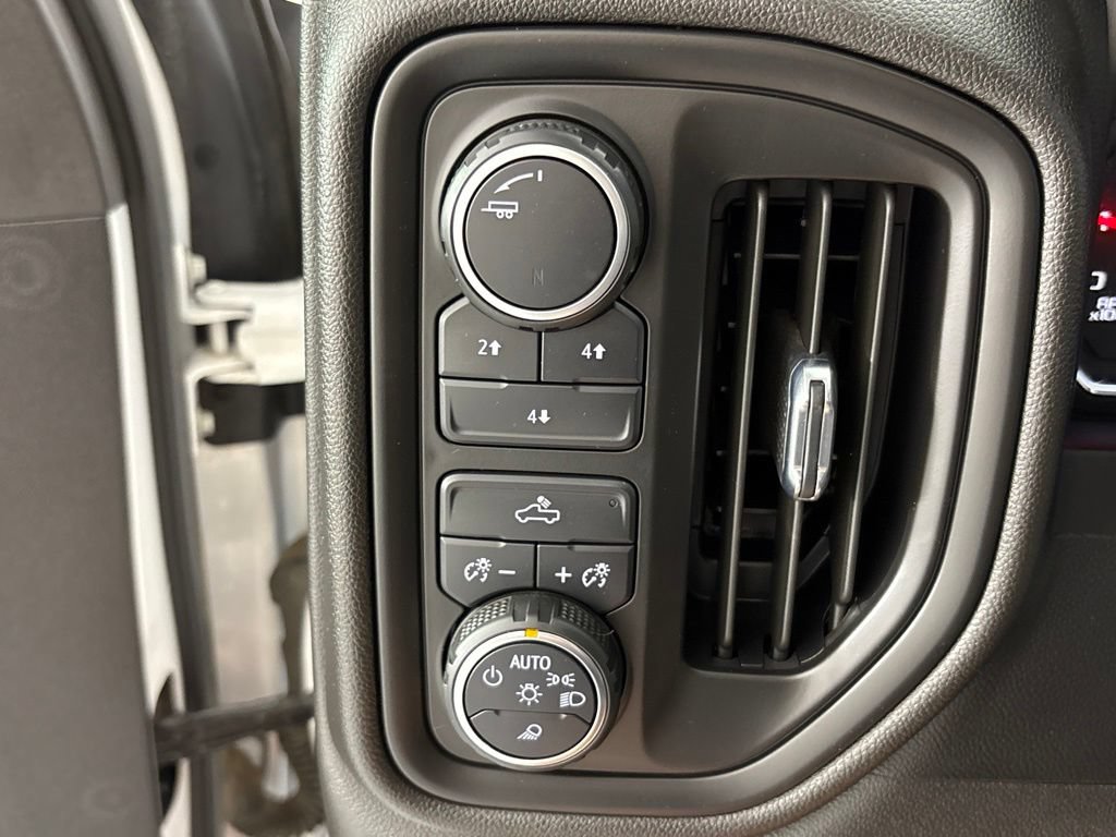 Certified 2023 Chevrolet Silverado 2500 Custom w/ Custom Value Package AWD/4WD image 35