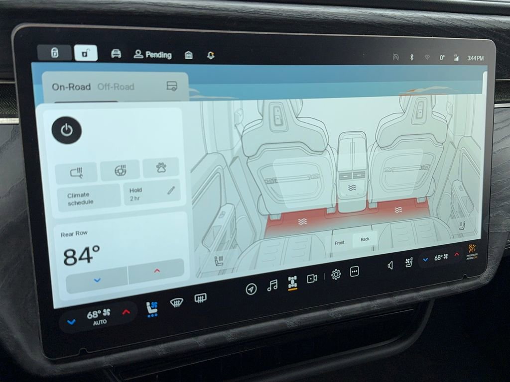 Used 2022 Rivian R1T Adventure image 33