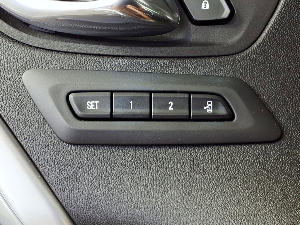 Used 2017 Chevrolet Camaro SS RWD image 19