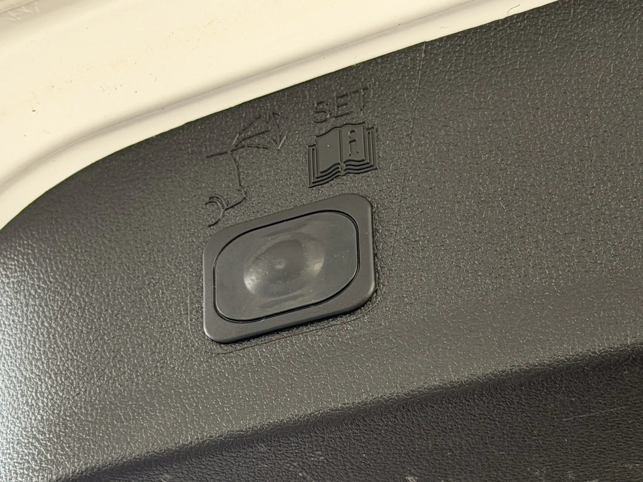 Used 2013 Ford Escape SEL AWD/4WD image 19