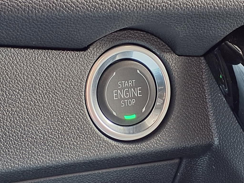 New 2026 Chevrolet Traverse LT w/ Midnight/Sport Edition image 18