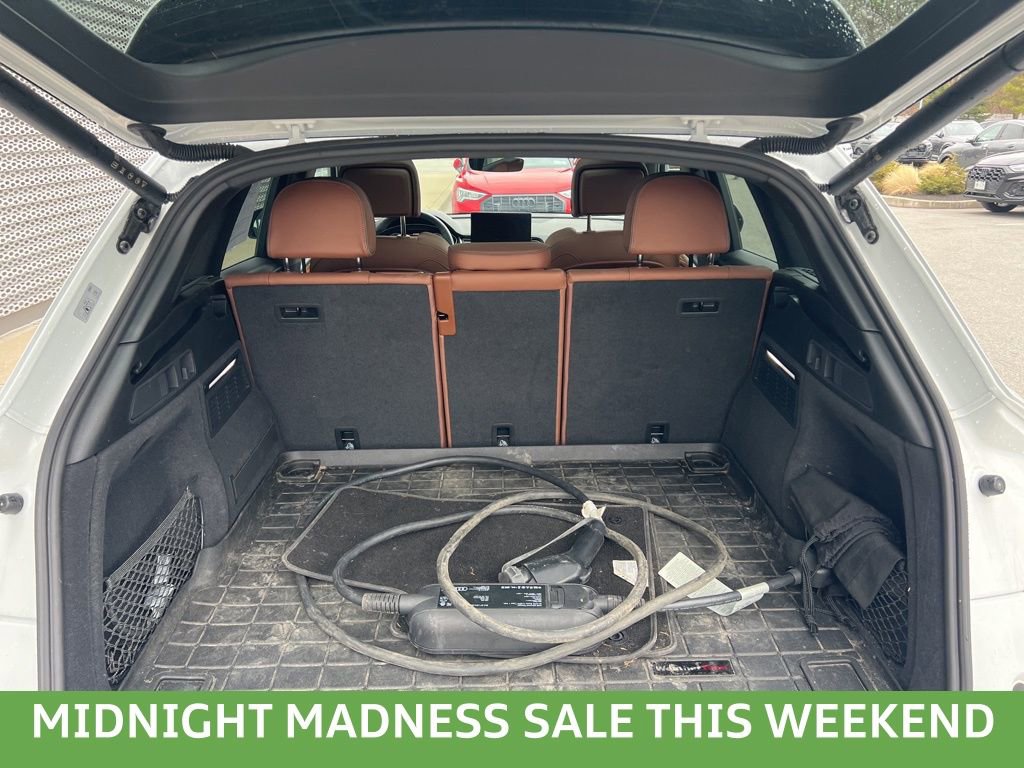 Used 2024 Audi Q5 e Premium Plus w/ Premium Plus Package image 47