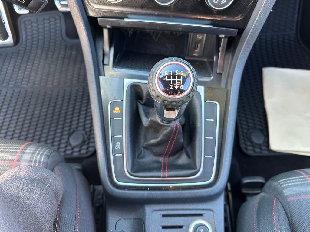 Used 2016 Volkswagen GTI S image 25