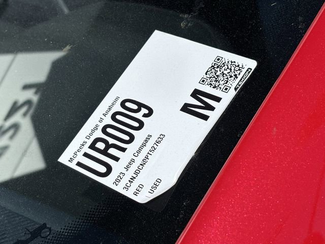 Certified 2023 Jeep Compass Limited image 9