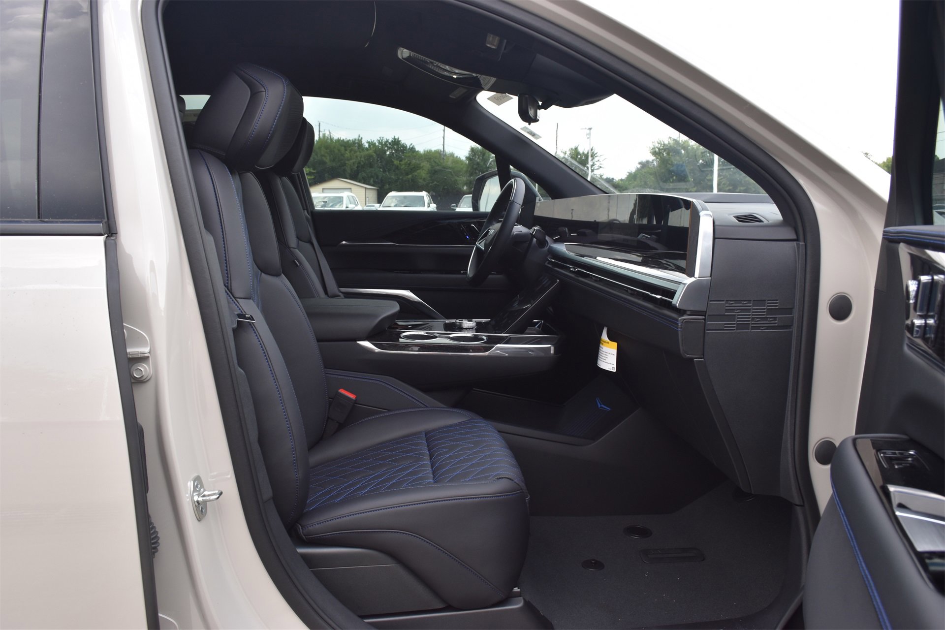 New 2026 Cadillac Escalade IQL Sport 1 image 28