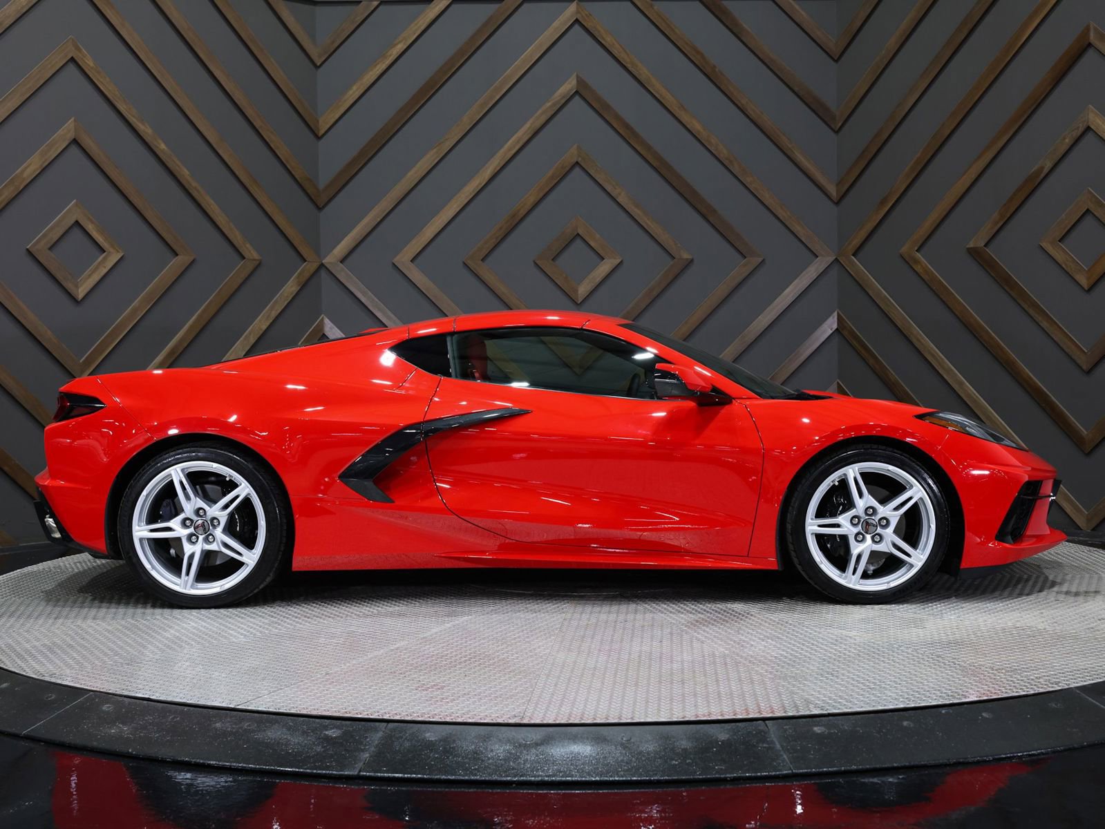 Used 2022 Chevrolet Corvette Stingray Preferred Cpe w/ 2LT image 8