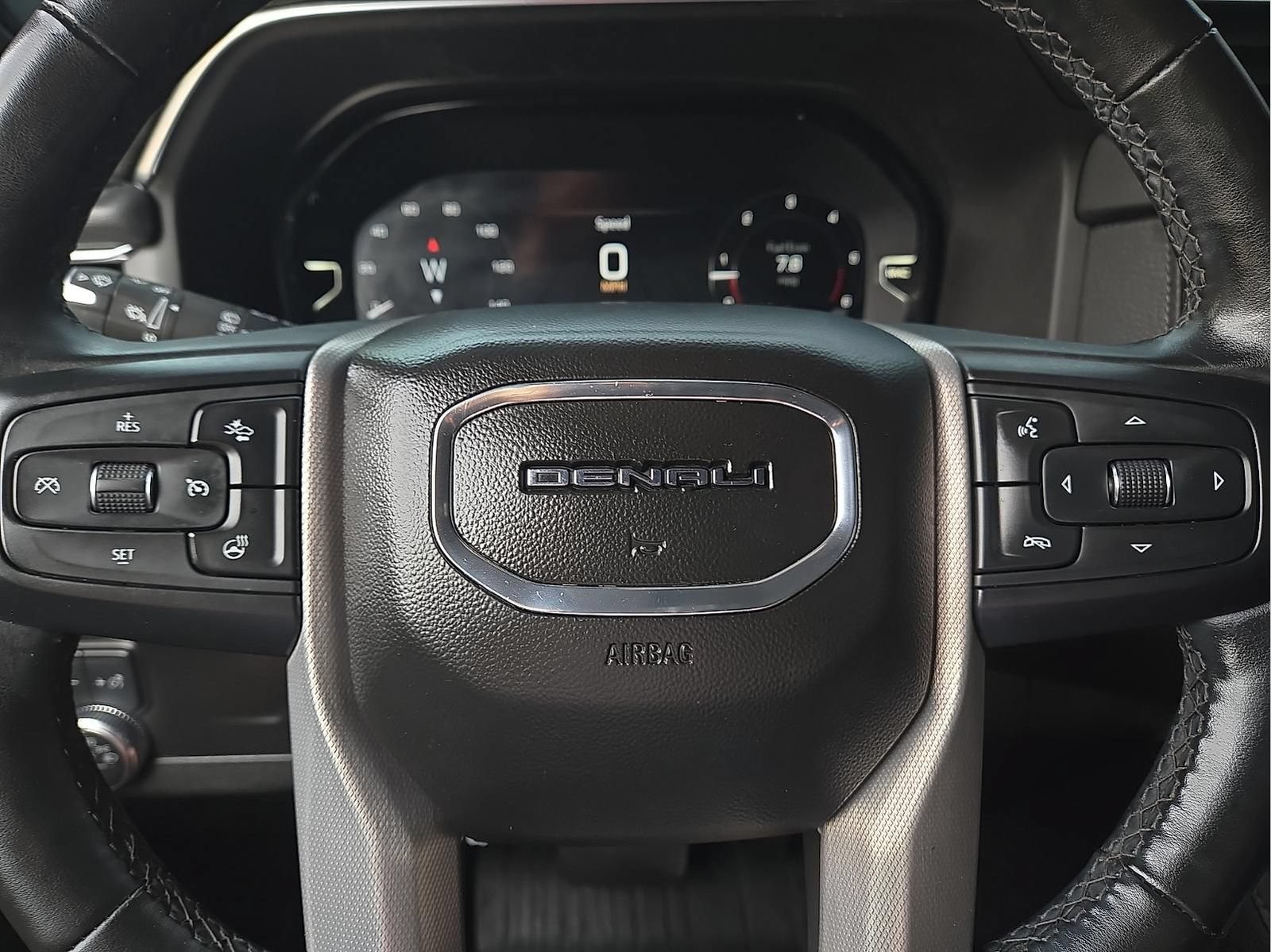 Used 2023 GMC Yukon Denali AWD/4WD image 20