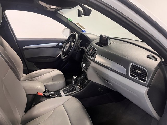 Used 2018 Audi Q3 2.0T Premium image 11
