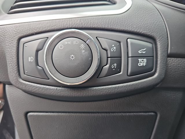 Certified 2023 Ford Edge Titanium AWD/4WD image 30