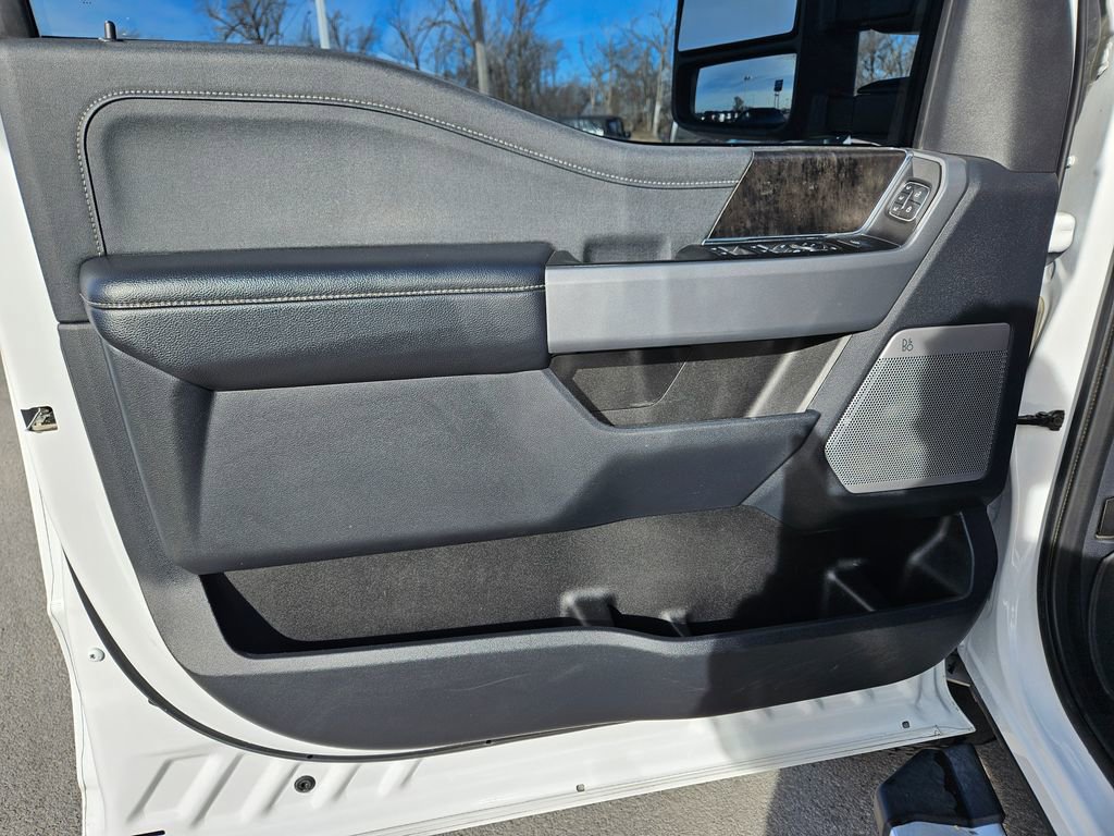 Used 2024 Ford F250 Lariat w/ Chrome Package AWD/4WD image 22