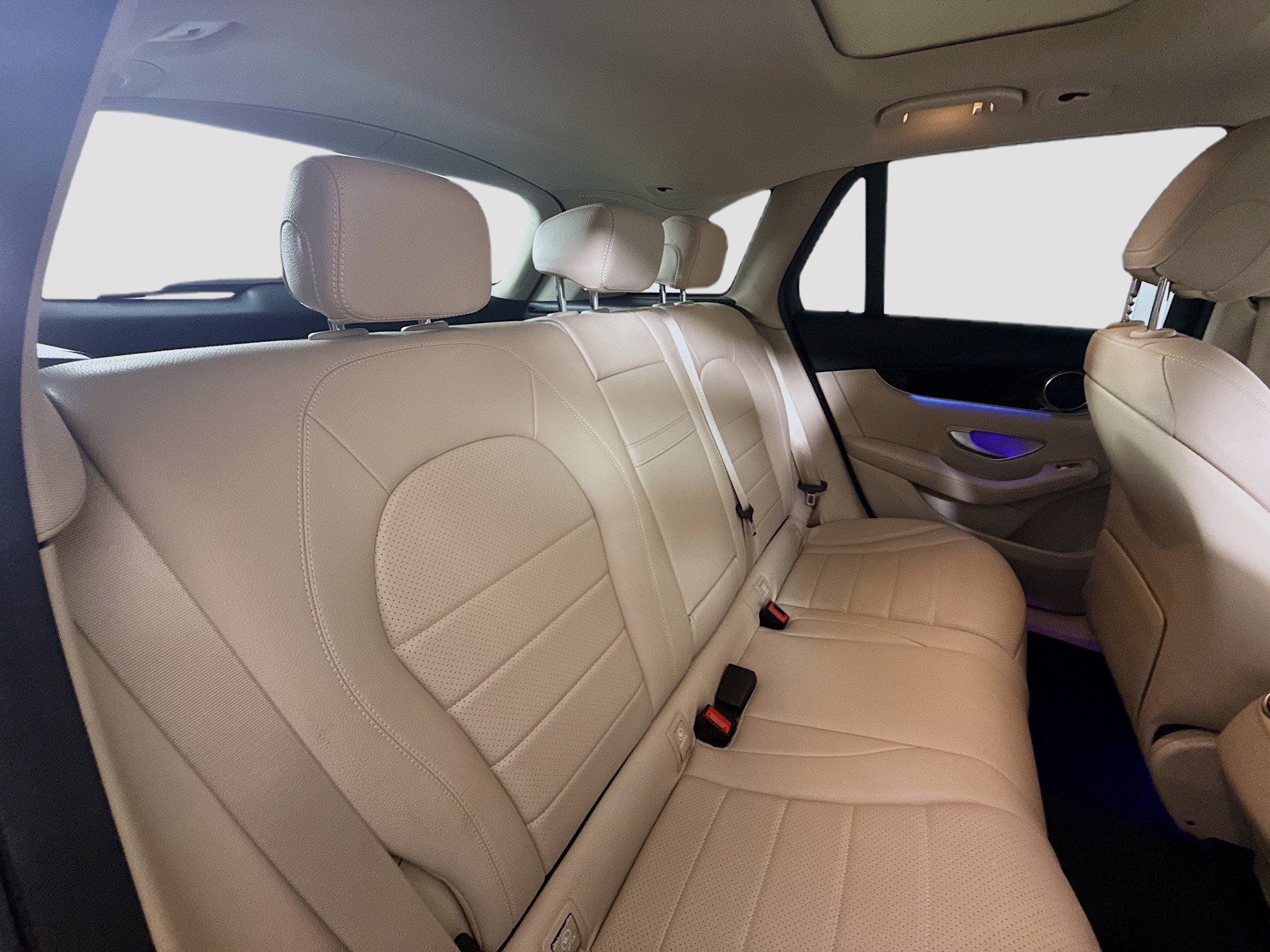 Used 2022 Mercedes-Benz GLC 300 w/ Premium Package Lite image 27