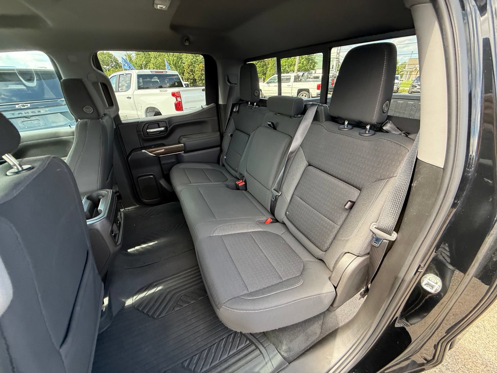 Used 2022 Chevrolet Silverado 1500 LT Trail Boss w/ Convenience Package II AWD/4WD image 22