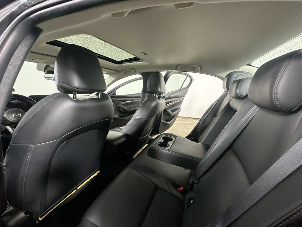 Used 2024 MAZDA MAZDA3 s FWD image 13