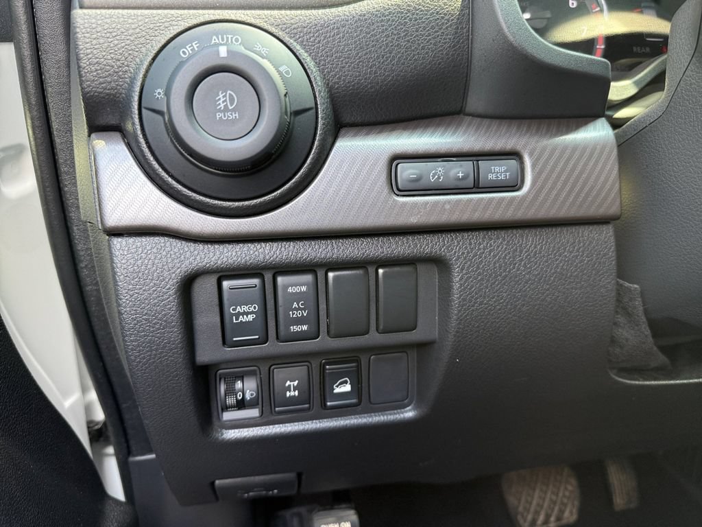 Used 2023 Nissan Titan PRO-4X w/ Pro-4x Convenience Package AWD/4WD image 25