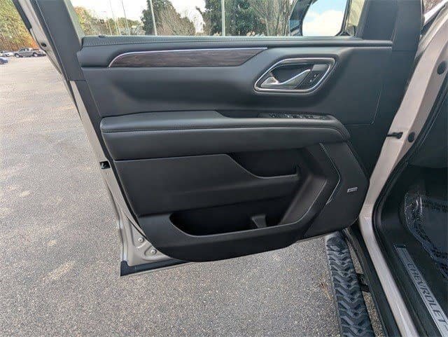 Used 2022 Chevrolet Tahoe Z71 image 18