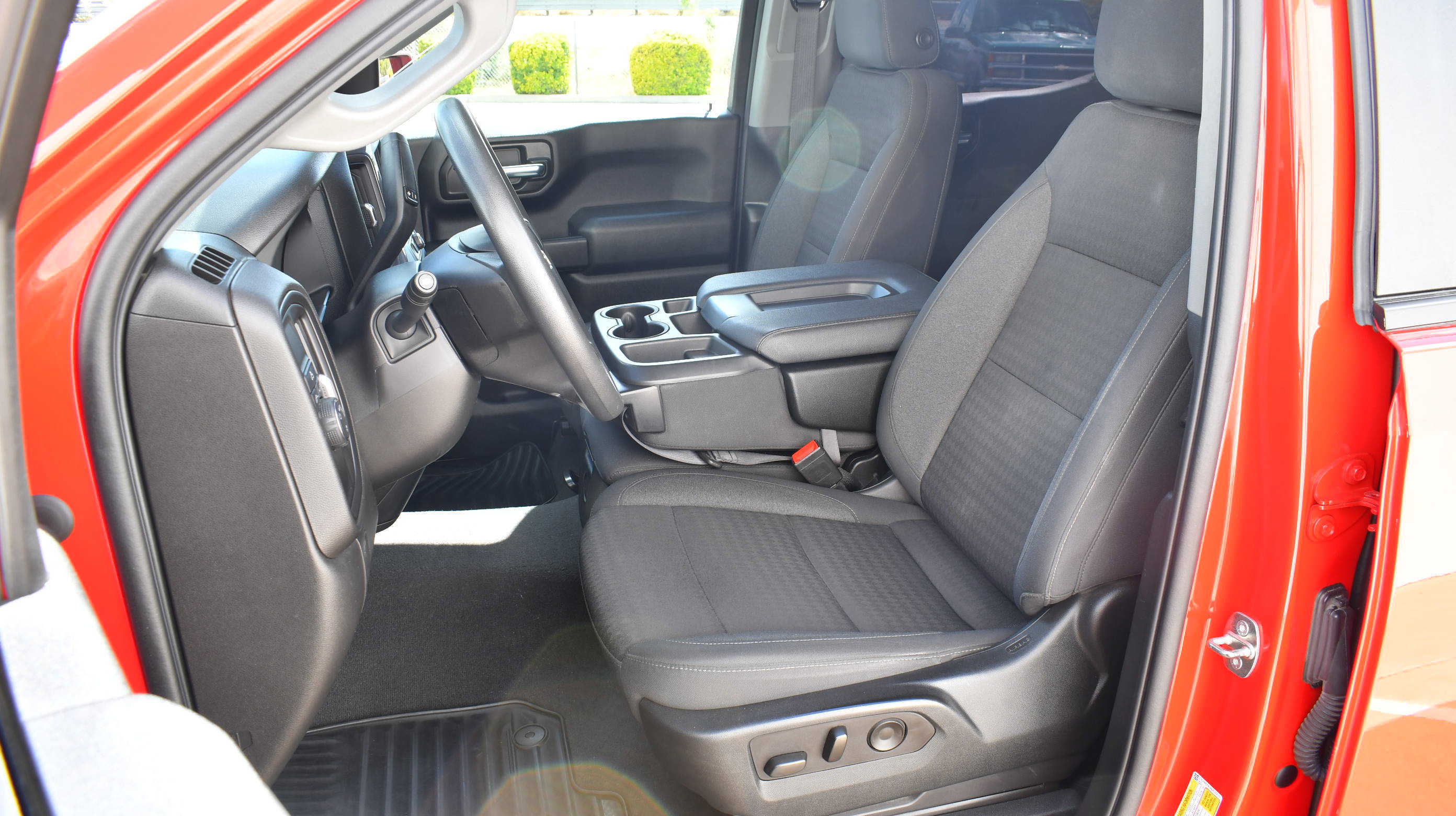 Used 2022 Chevrolet Silverado 1500 Custom image 18