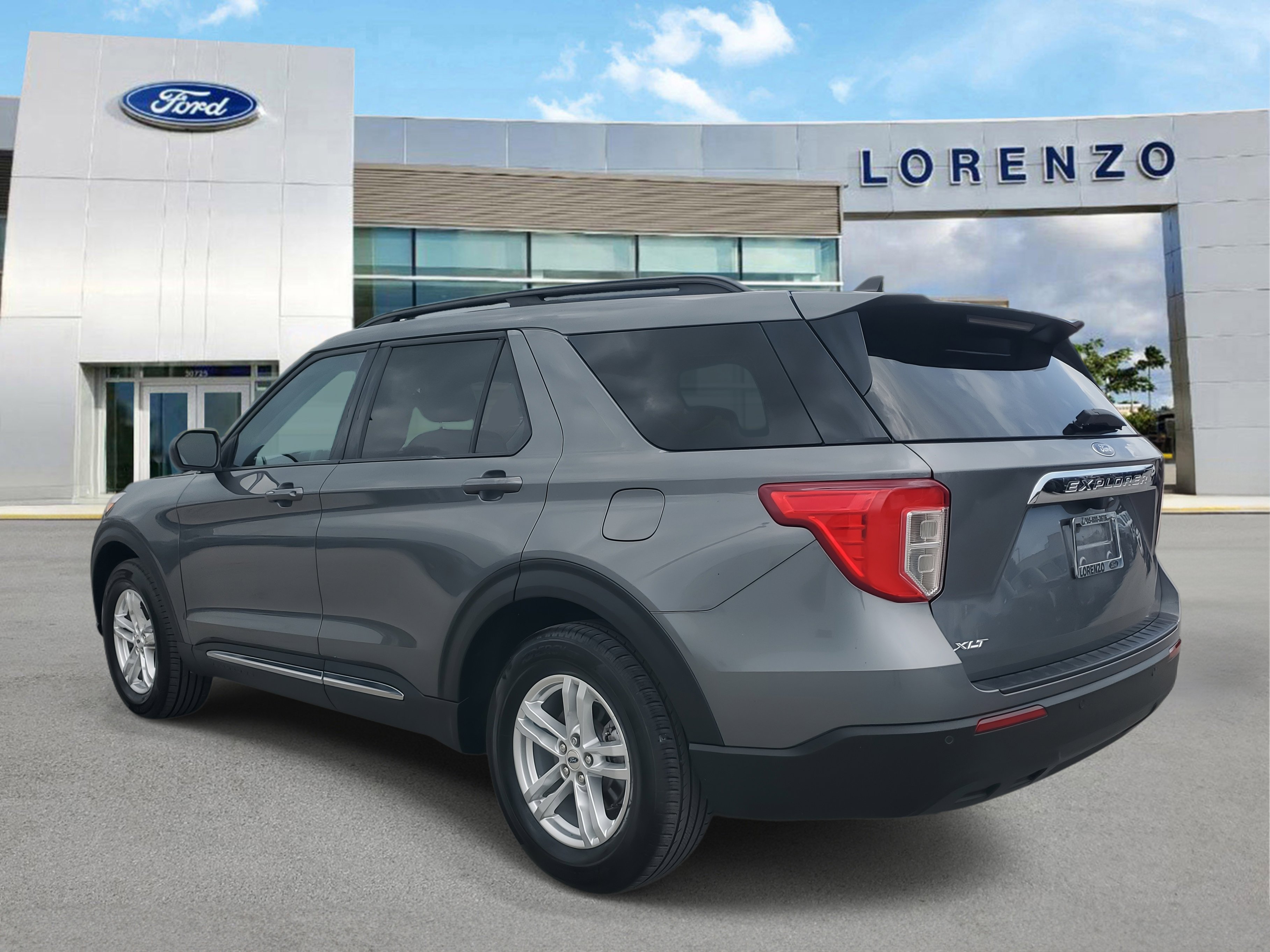 Certified 2023 Ford Explorer XLT image 7