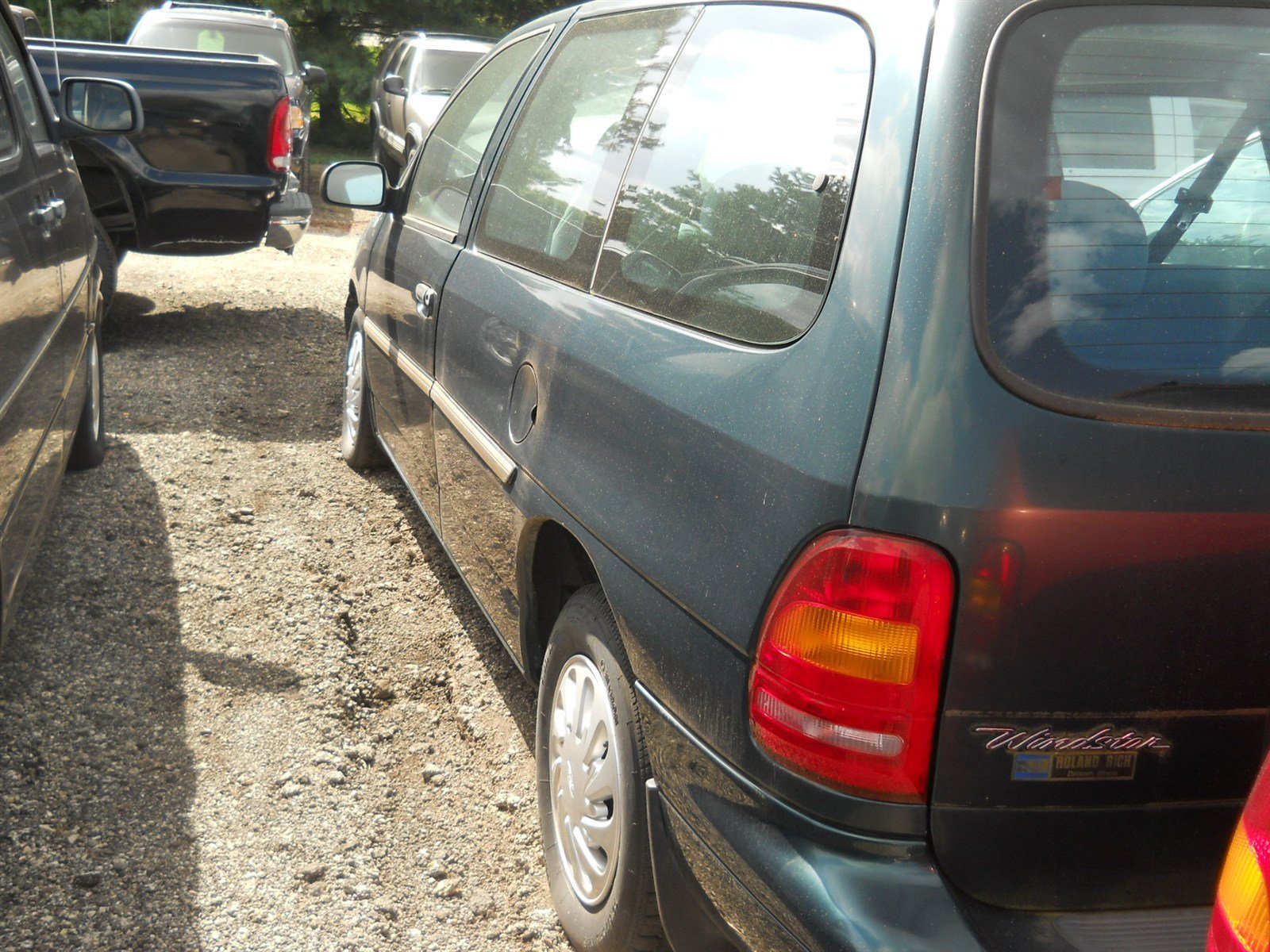 Used 1998 Ford Windstar GL FWD image 4