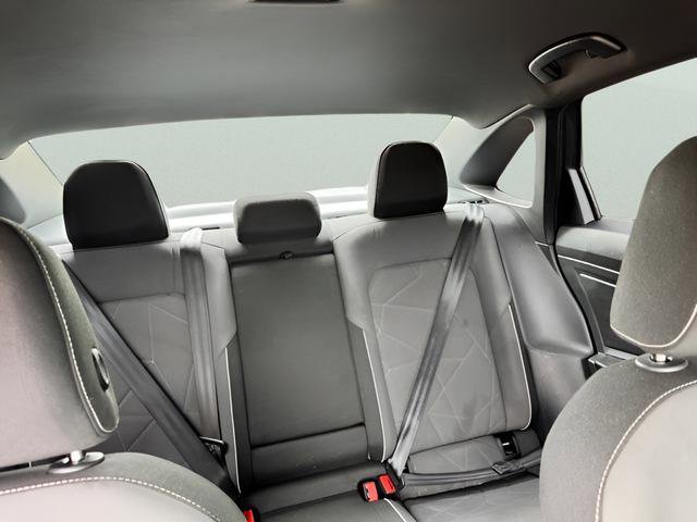 Used 2025 Volkswagen Jetta Sport image 23