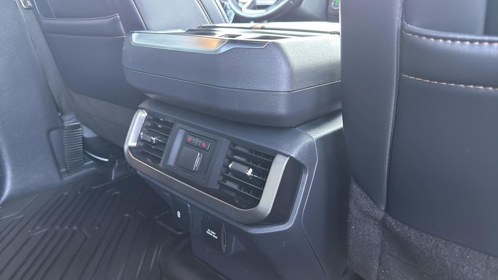 Certified 2022 Ford F150 Platinum image 28