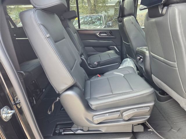 New 2026 GMC Yukon XL Denali w/ Denali Reserve Package AWD/4WD image 15