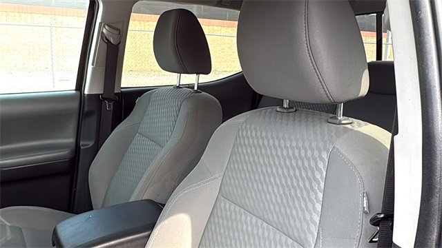 Used 2022 Toyota Tacoma SR image 19