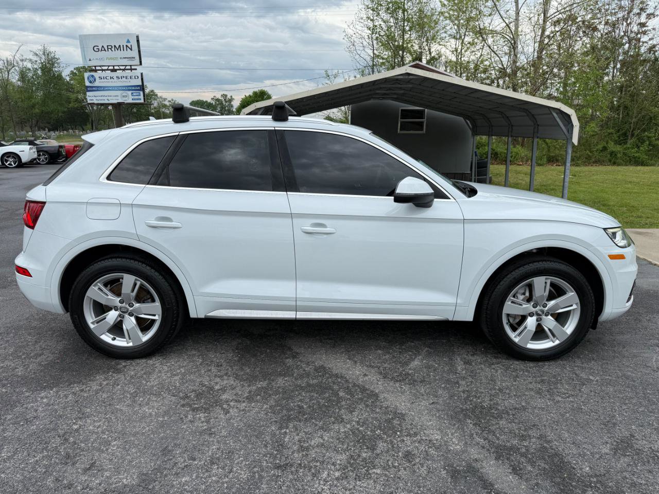 Used 2019 Audi Q5 2.0T Premium Plus w/ Premium Plus Package AWD/4WD image 9