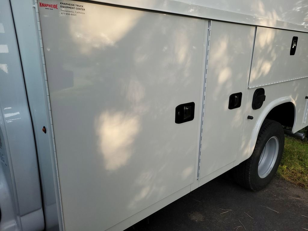 New 2025 Chevrolet Express 3500 w/ Power Convenience Package image 10