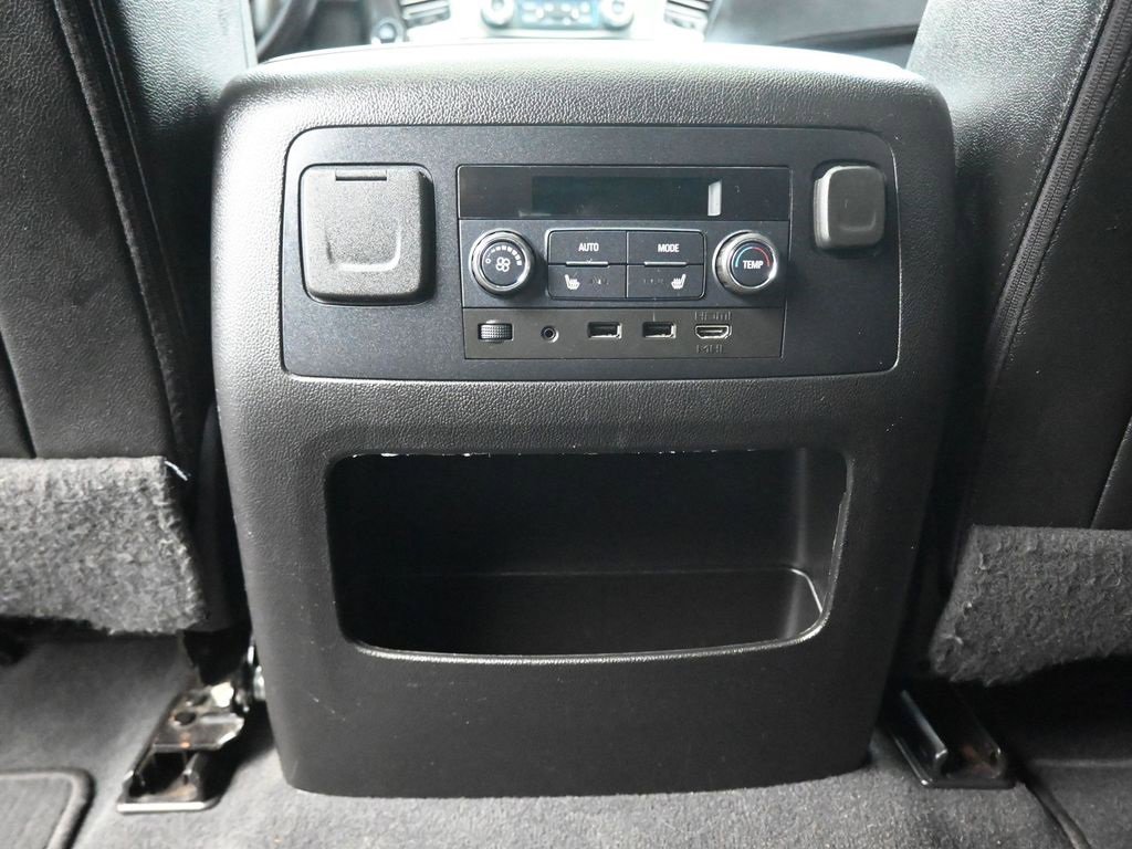 Used 2020 Chevrolet Tahoe LT image 36