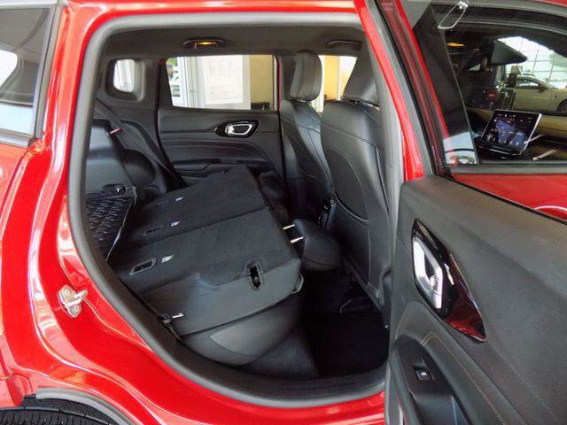 Certified 2022 Jeep Compass Limited AWD/4WD image 35