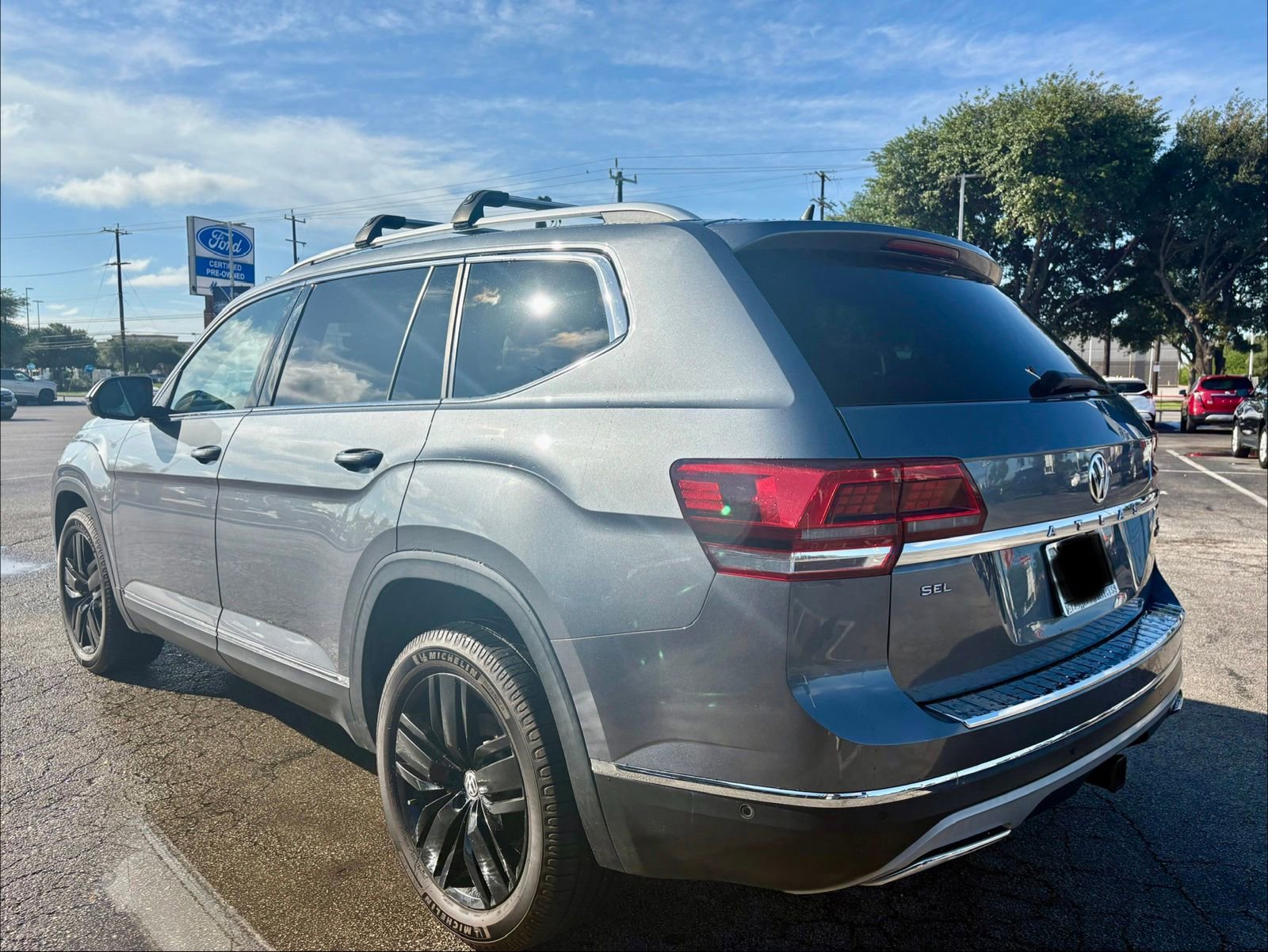 Used 2019 Volkswagen Atlas SEL Premium AWD/4WD image 5
