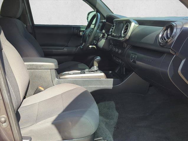 Used 2019 Toyota Tacoma TRD Sport w/ Technology Package RWD image 28