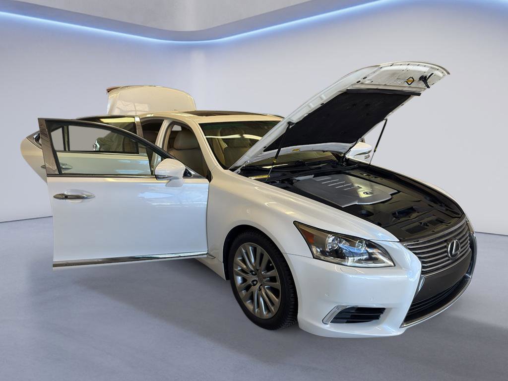 Used 2015 Lexus LS 460 w/ Comfort Package image 8