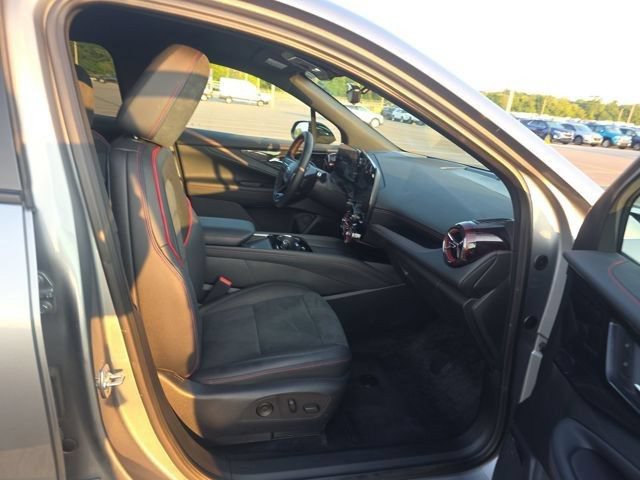 Used 2024 Chevrolet Blazer EV RS AWD/4WD image 9