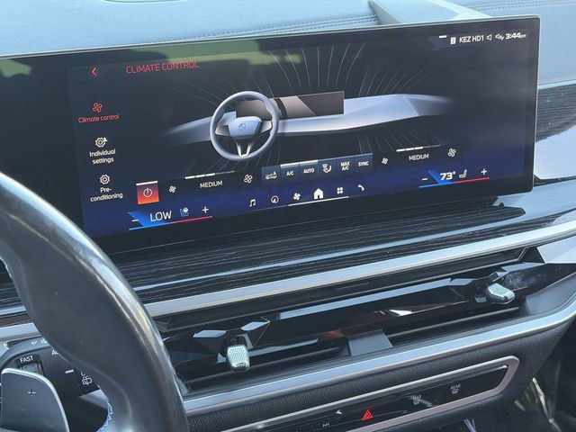 Used 2024 BMW X7 M60i w/ Executive Package image 31