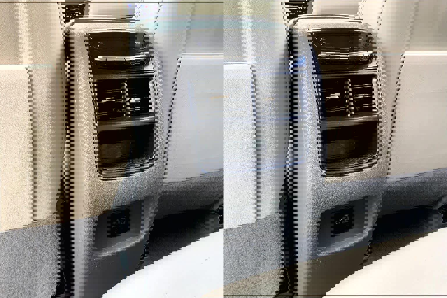 Used 2021 Cadillac XT5 Premium Luxury image 31