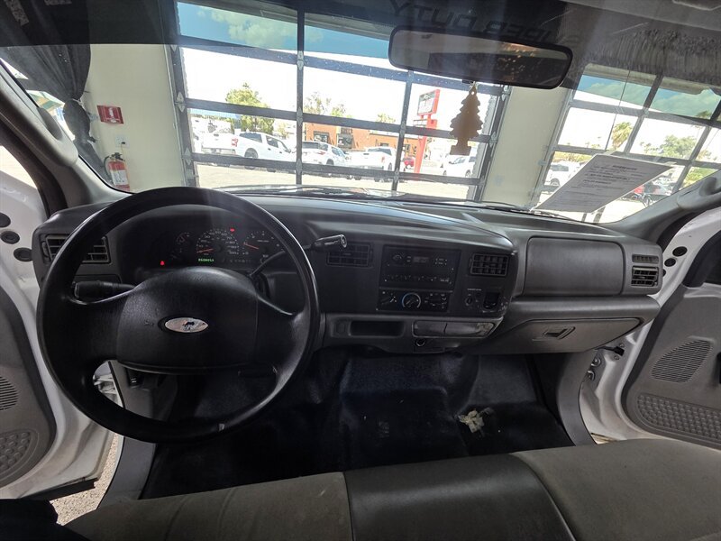 Used 2003 Ford F250 XL RWD image 9