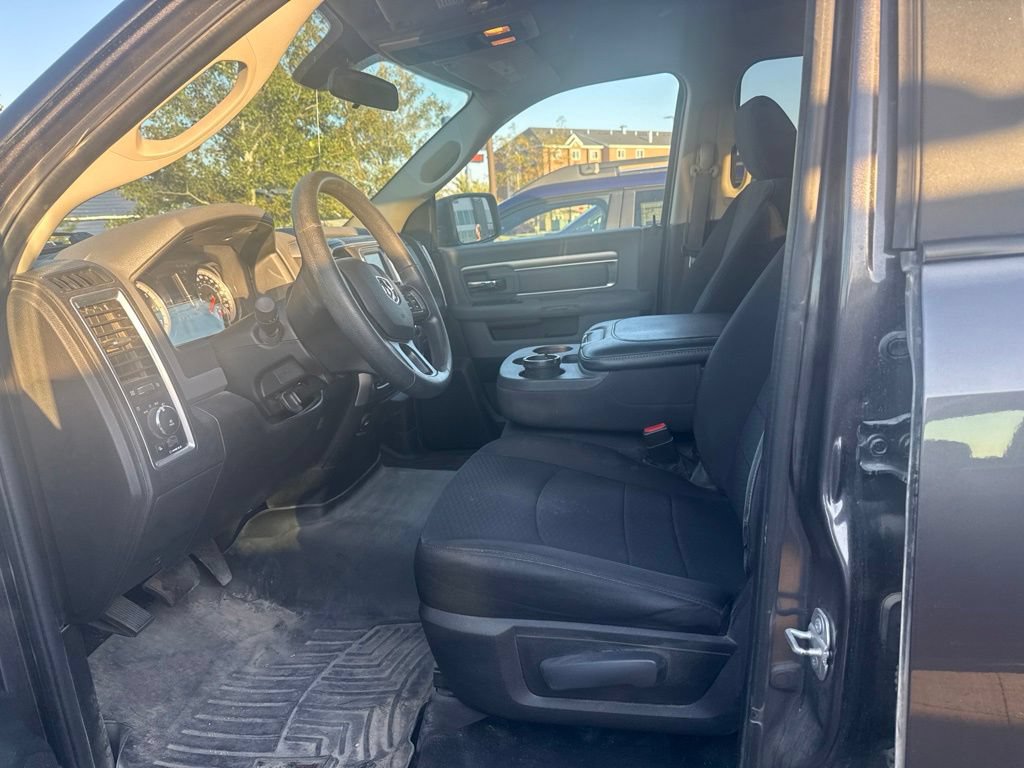 Used 2019 RAM 1500 Warlock AWD/4WD image 11