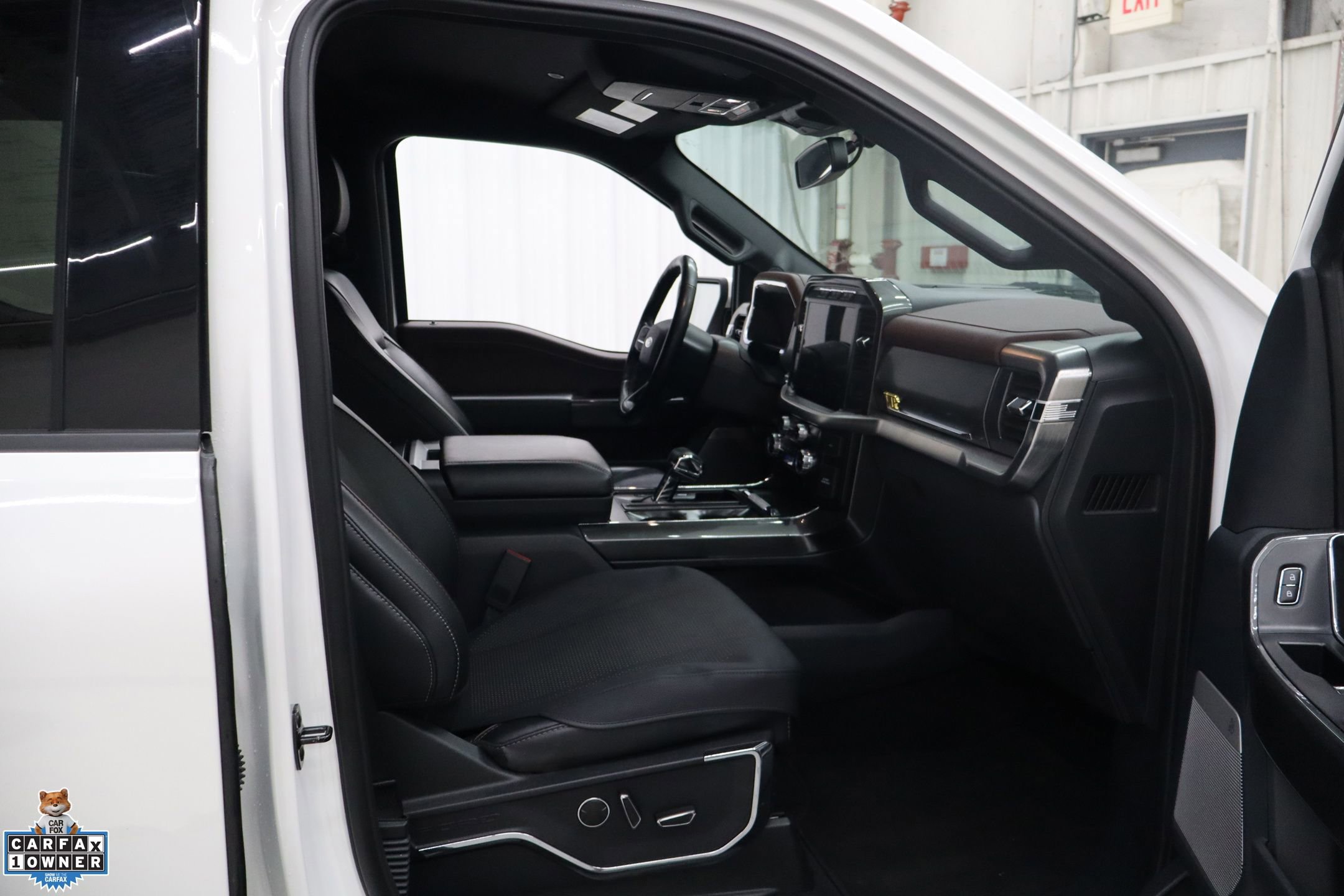 Used 2023 Ford F150 Lariat w/ Equipment Group 502A High AWD/4WD image 27