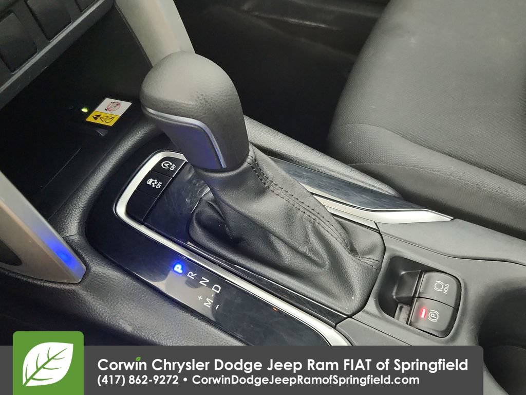 Used 2022 Toyota Corolla Cross LE FWD image 29