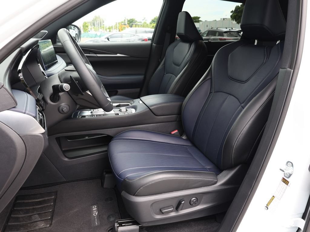 Certified 2026 INFINITI QX60 Sport w/ Dark Cargo Package AWD/4WD image 16
